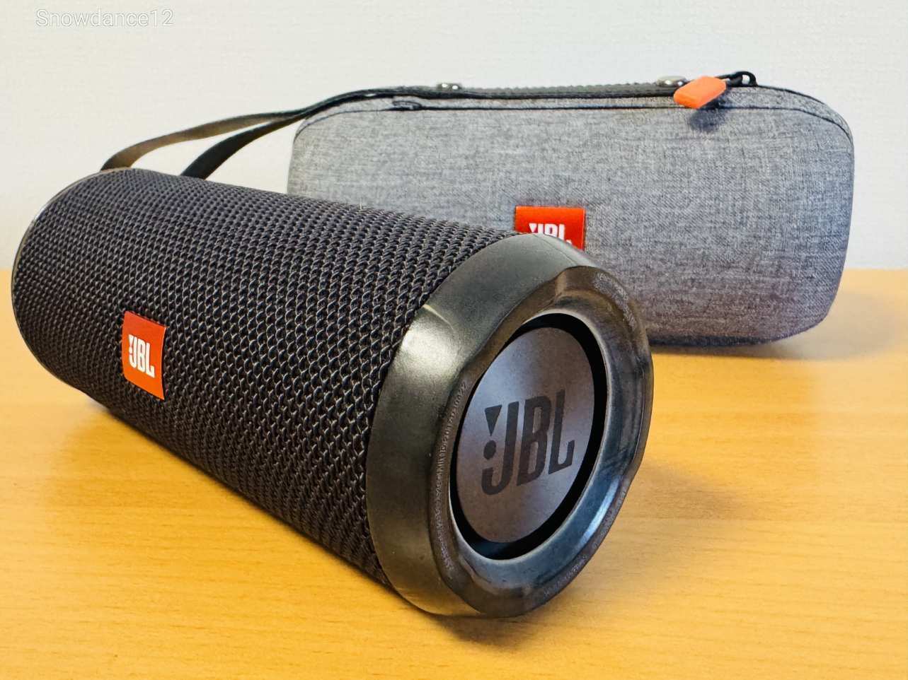 JBL Flip 3 Bluetooth hanszóró