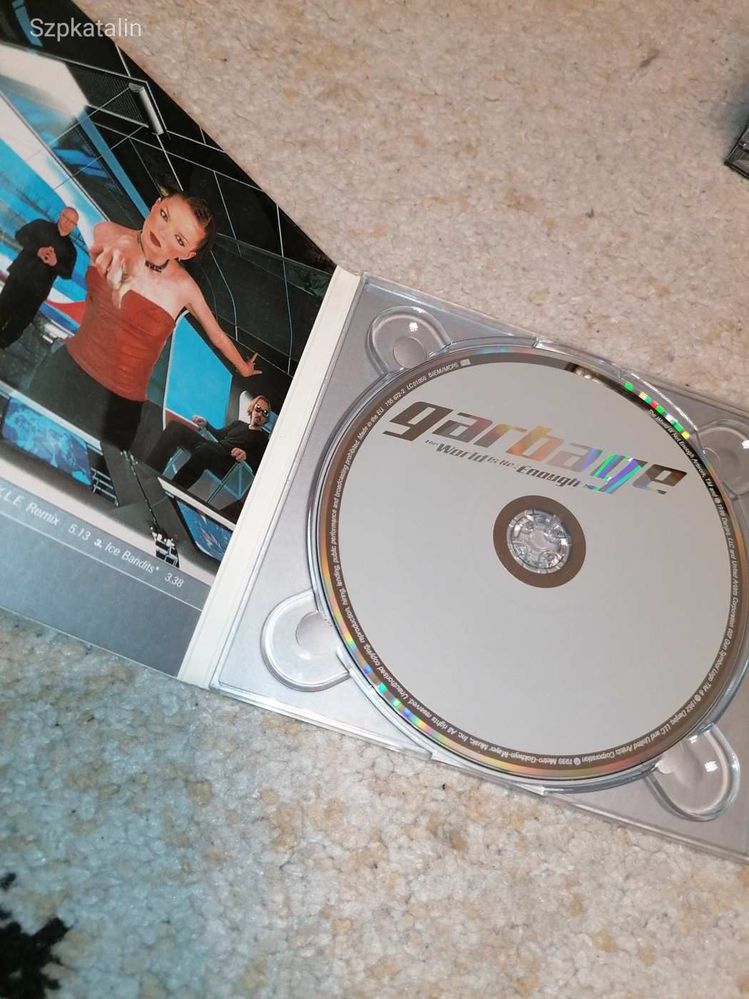 CD - Garbage - The world is not enough