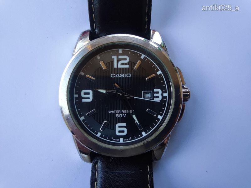 Casio 2115 férfi quartz karóra