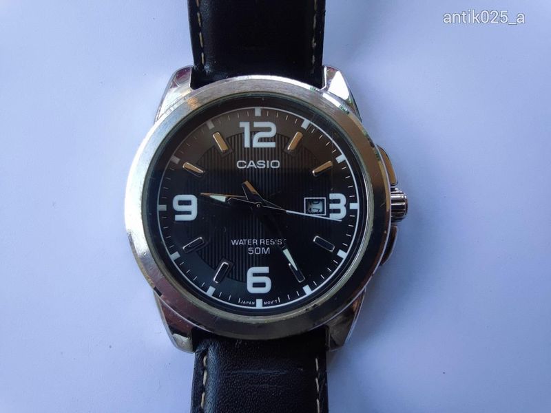 Casio 2115 férfi quartz karóra