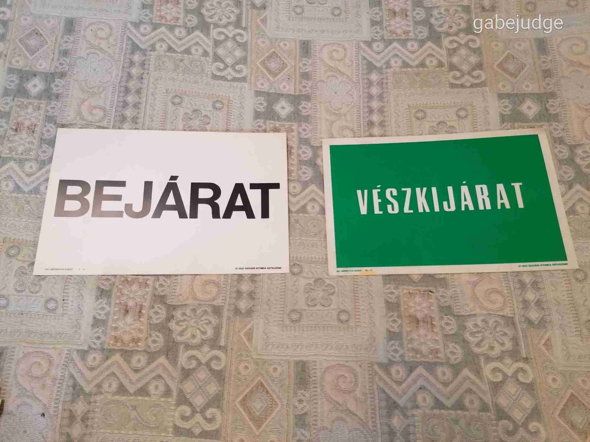 RETRO TÁBLA 2DB-SÁGVÁRI NYOMDA-MŰANYAG-
