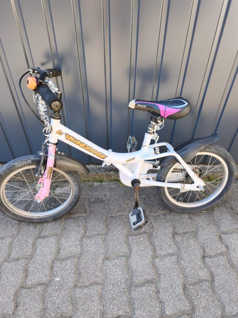 16-os lányka bicikli
