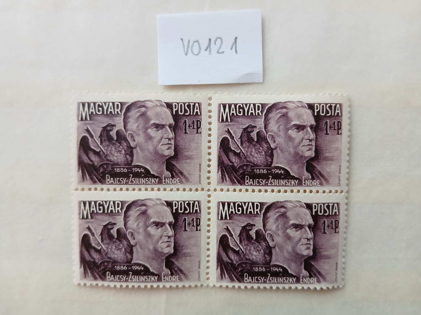 V0121 Magyar bélyeg 1945 819  postatiszta Ívszél 4-es ív 