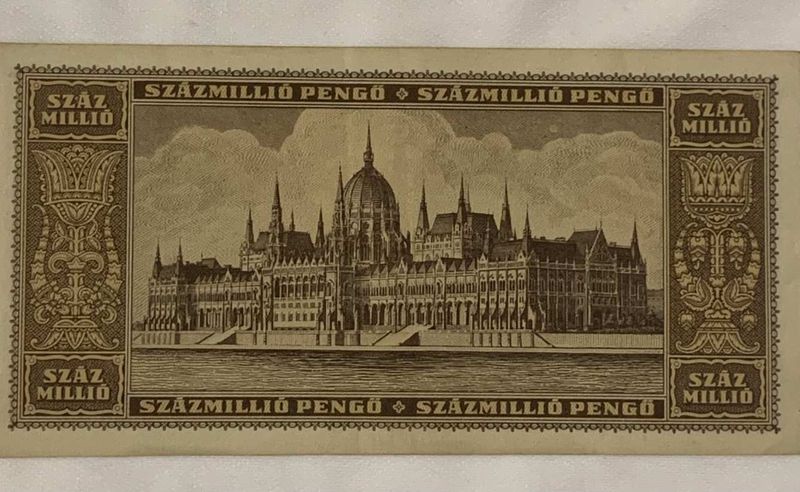 Százmillió pengő