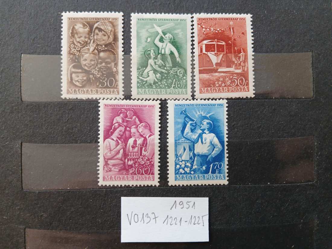V0137 Magyar bélyeg 1951 1221-1225  postatiszta