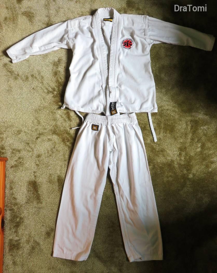 Karate ruha 120
