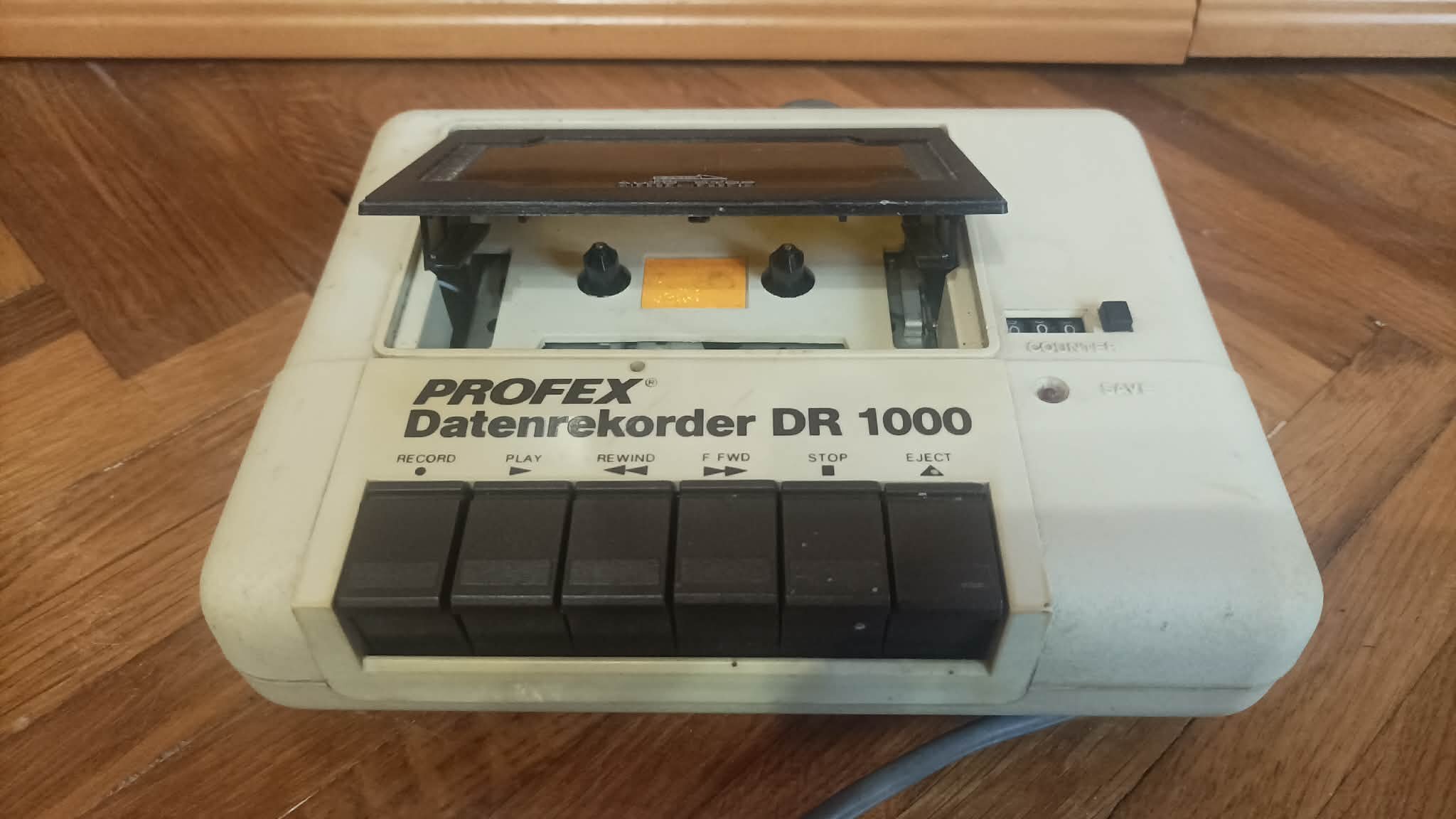 Commodore 64 PROFEX DR1000 magnó, datasette