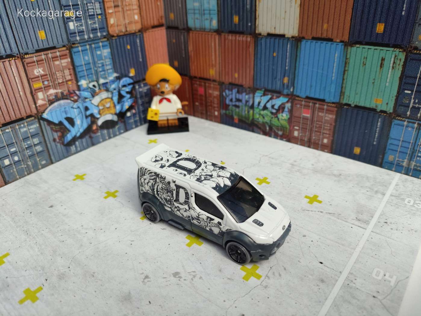 Hot Wheels HW Ford Transit Connect