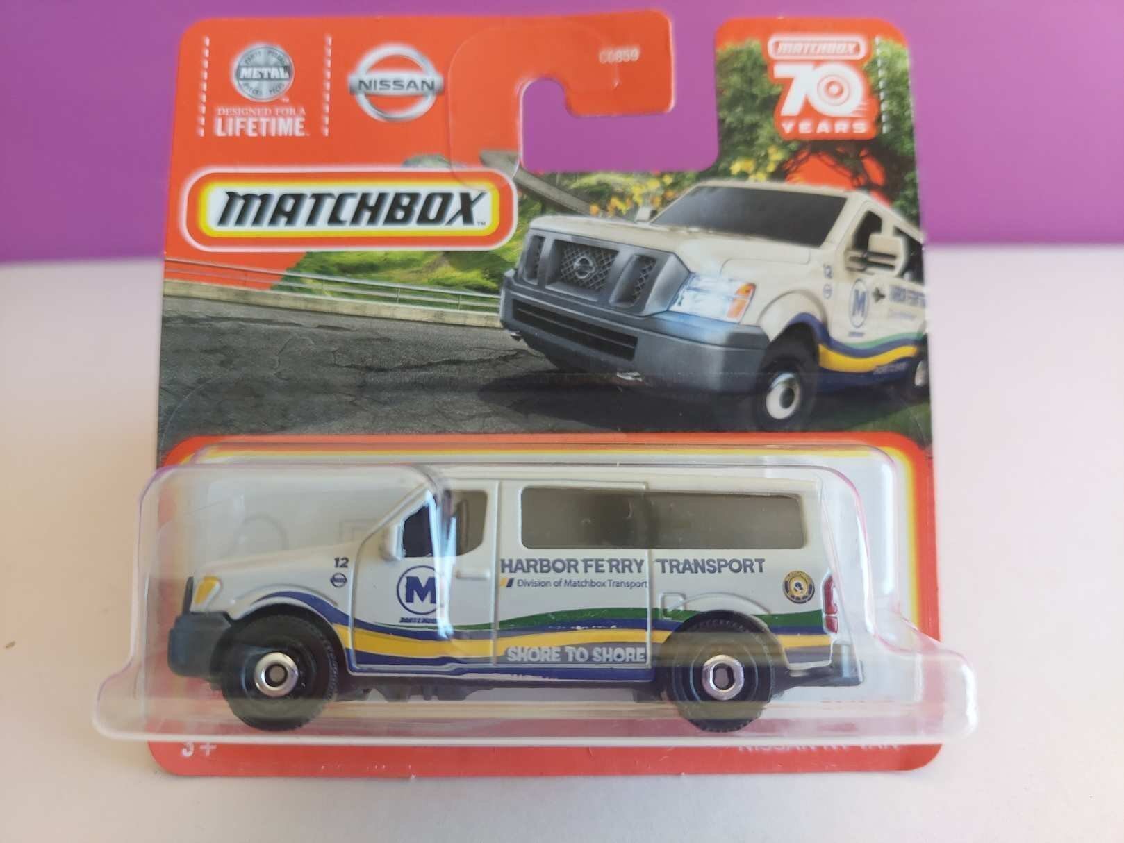 MATCHBOX   NISSAN NV VAN