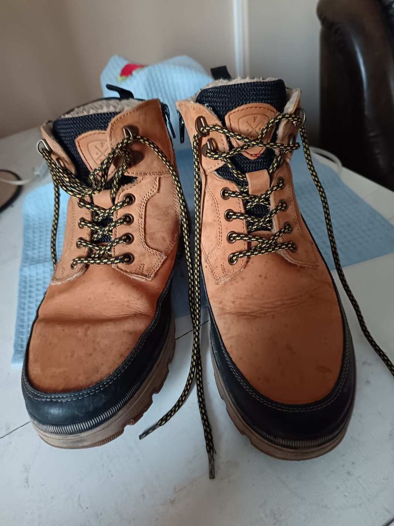 Frenk Walker bélelt bakancs  42'
