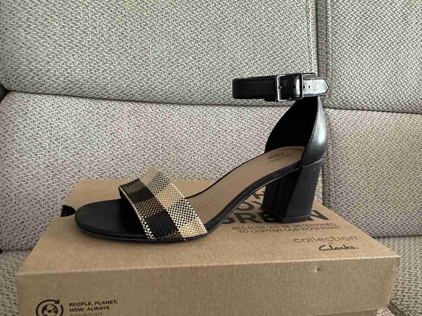 Clarks női szandál
