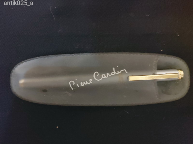 Pierre Cardin töltőtol