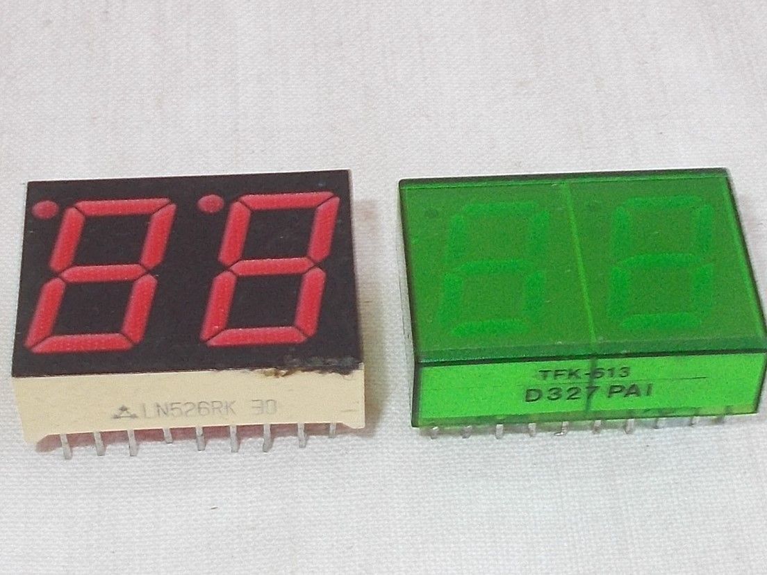Szám kijelző - 2 db
