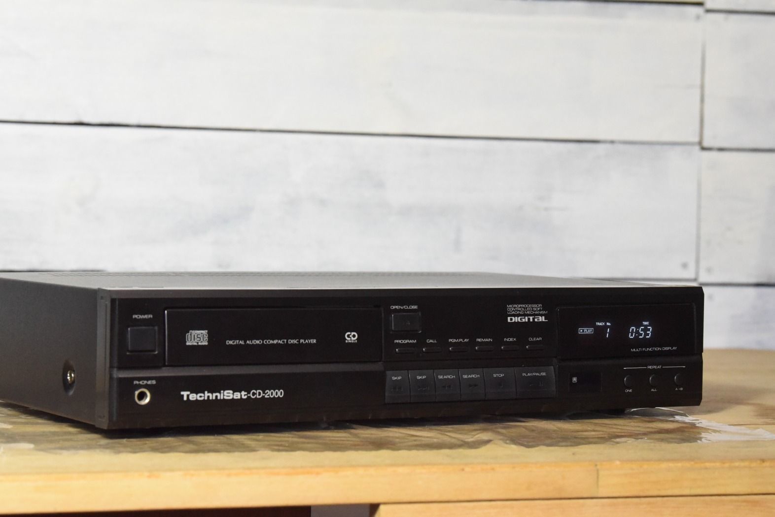 TECHNISAT CD-2000