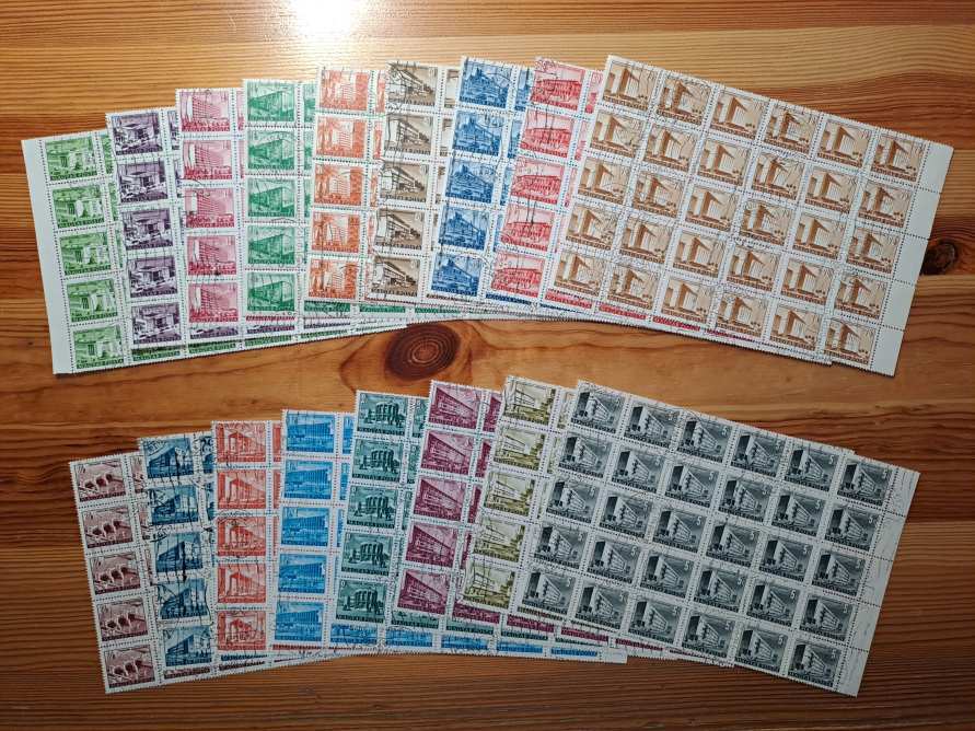 1951. Epuletek (I.), 30 darabos, kis kepmeretu, pecsetelt ivsor. MBK: 12.000 Ft.