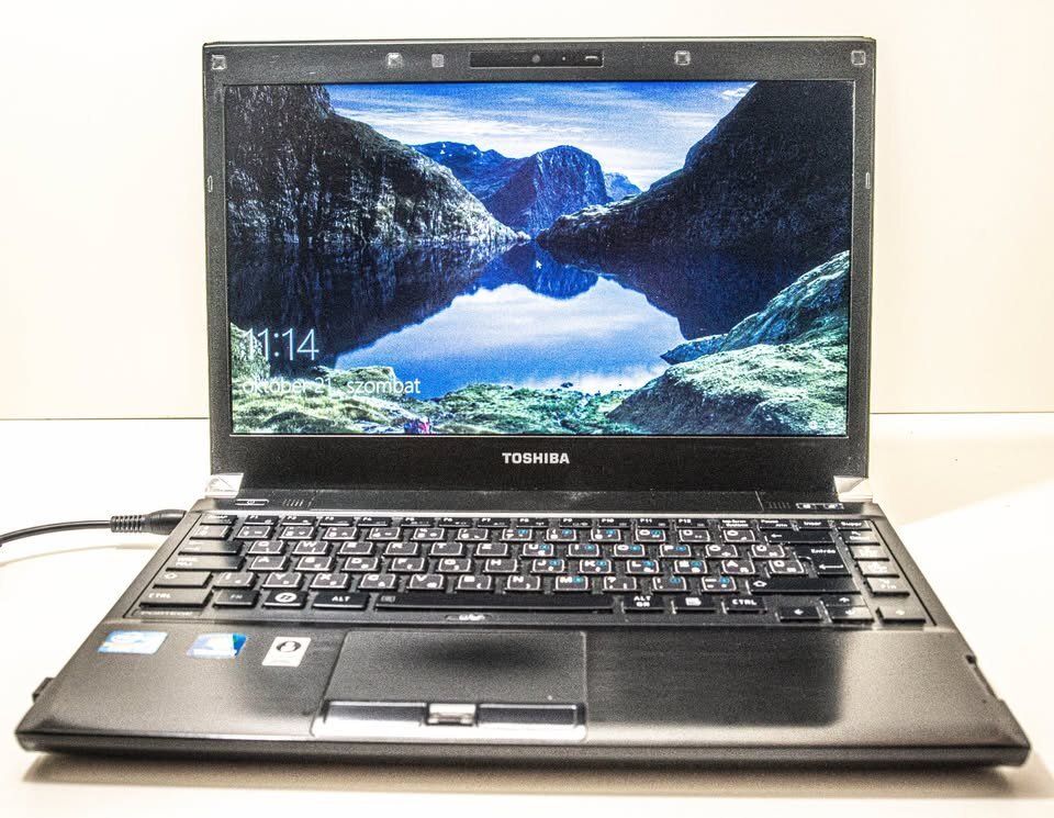 TOSHIBA notebook - Intel Core i5-2450