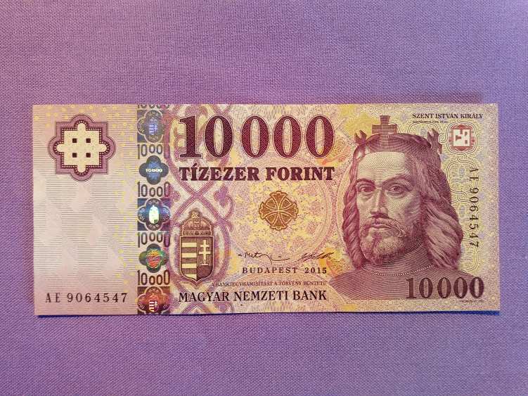10000 Ft 2015. UNC /AE9064547