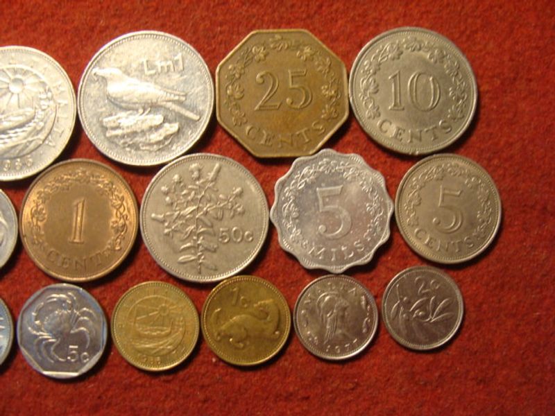 Málta 18 féle érme egyben