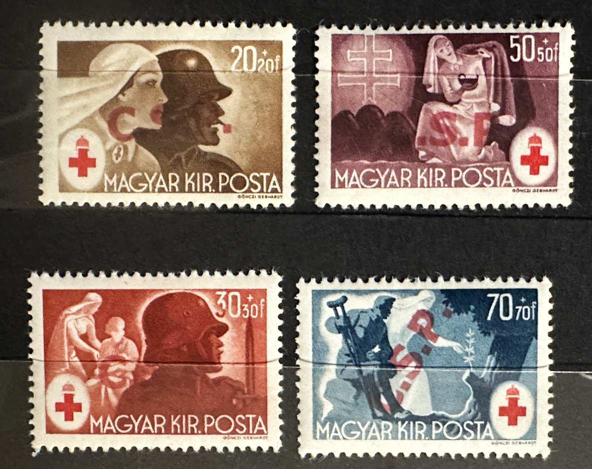 MAGYARORSZÁG 1945 VISSZATÉRT TERÜLET -FELVIDÉK- RIMASZOMBAT VÖRÖSKERESZT KOMLETT BÉLYEG SOR