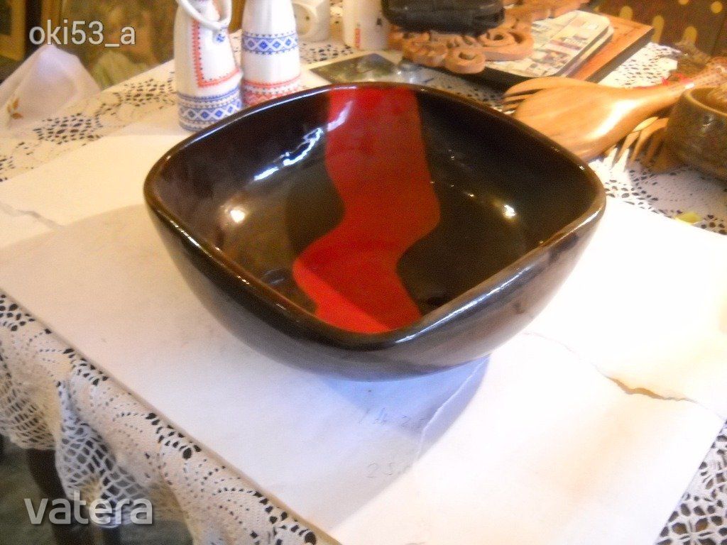 Nagyméretű retro tál