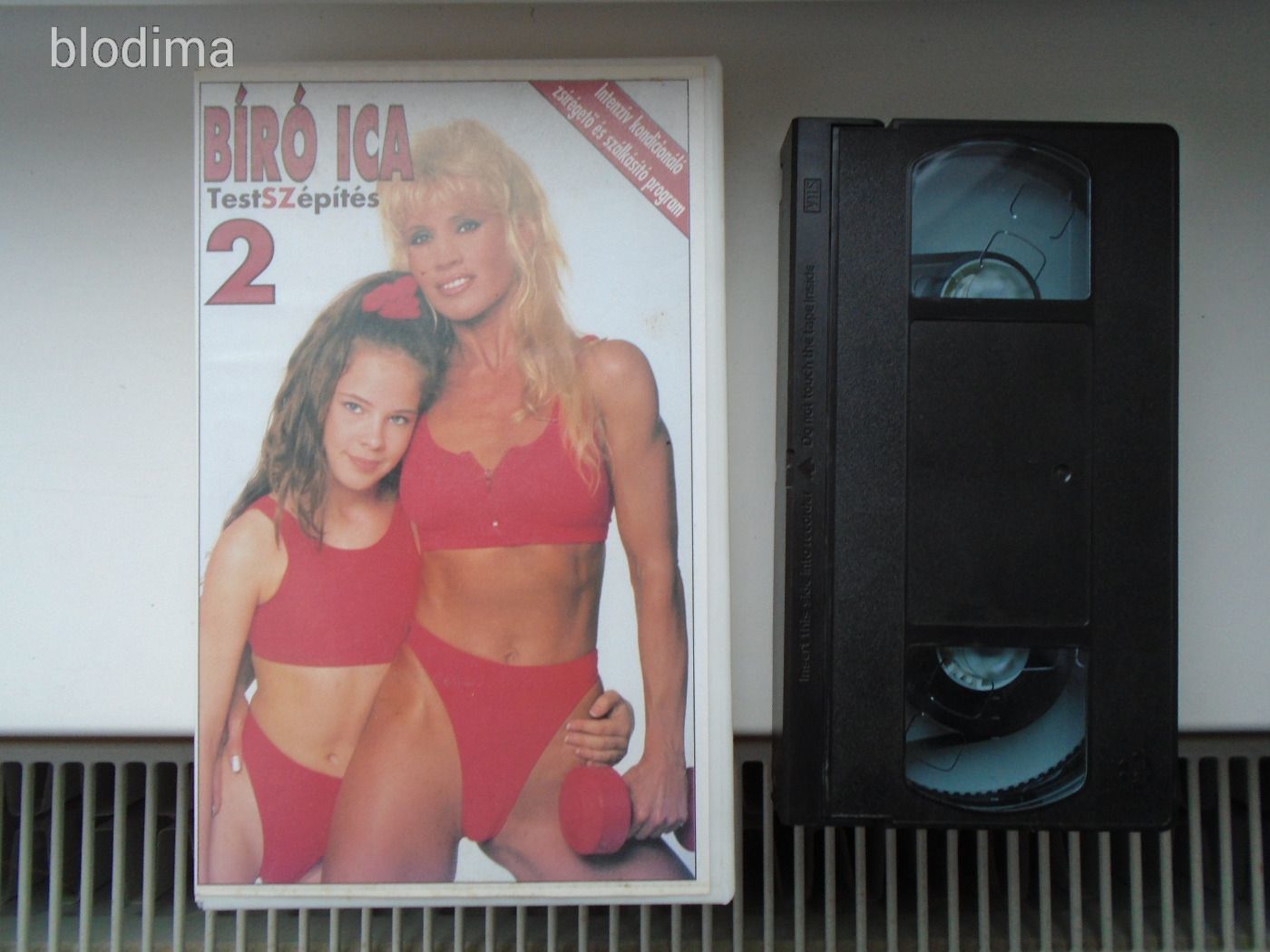 VHS BÍRÓ ICA TESTSZÉPÍTÉS!