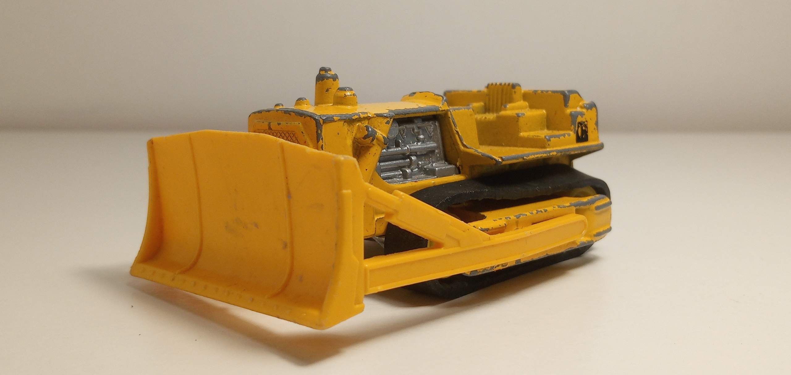 Matchbox CAT D9 Tractor