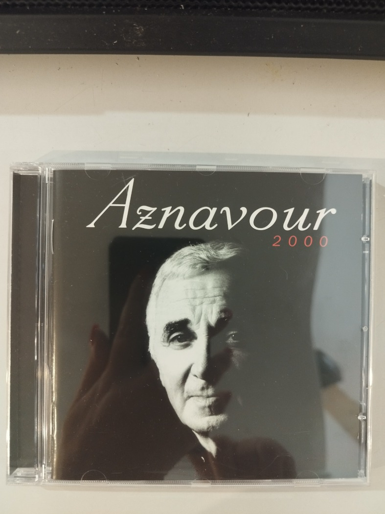 AZNAVOUR 2000                 CD