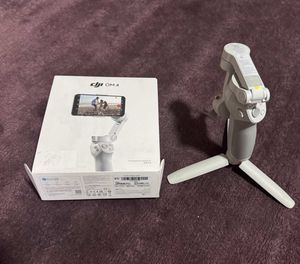 DJI Osmo Mobile 4