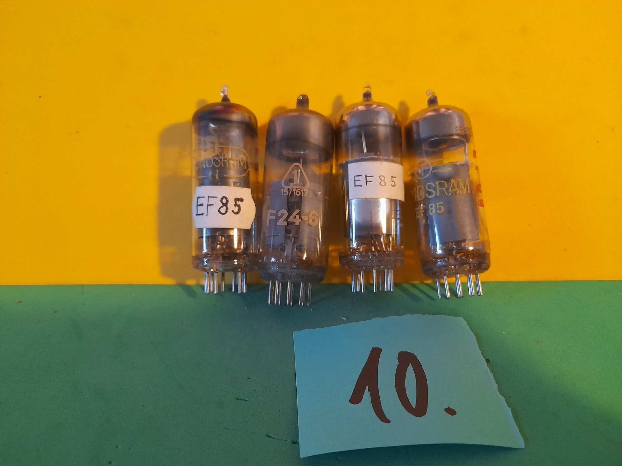 Régi EF85 elektroncső 4 darab (B)
