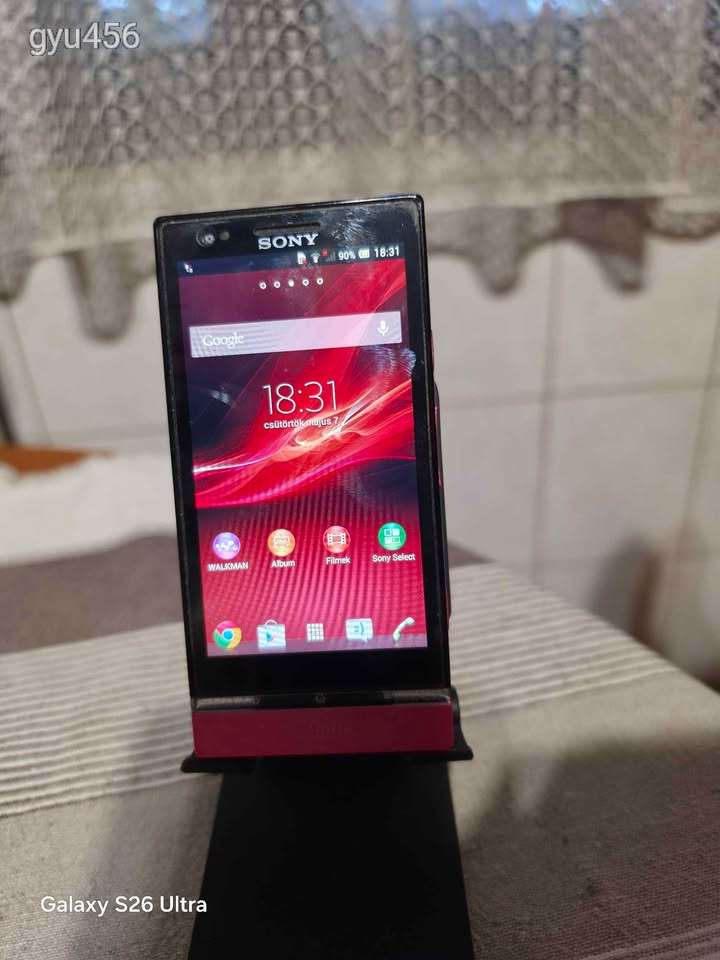 Sony Xperia P
