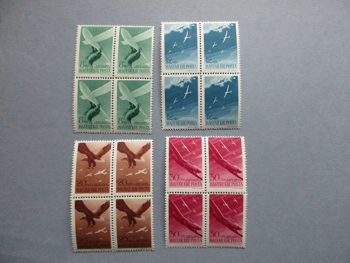 1943. Repülő alap (IV.) 4-es tömbben **   (208)