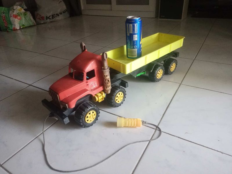 retro játék teherautó