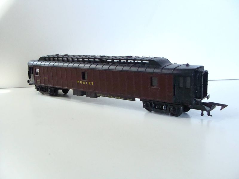 WS2635 H0 Jouef postakocsi SNCF