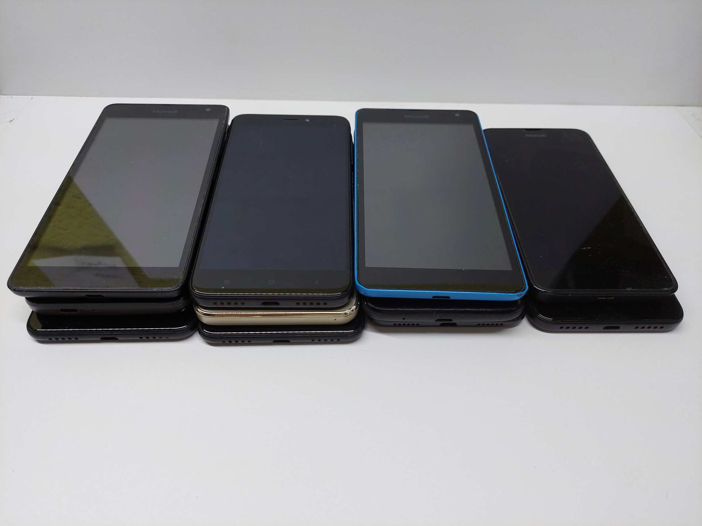 4. Mobiltelefon csomag