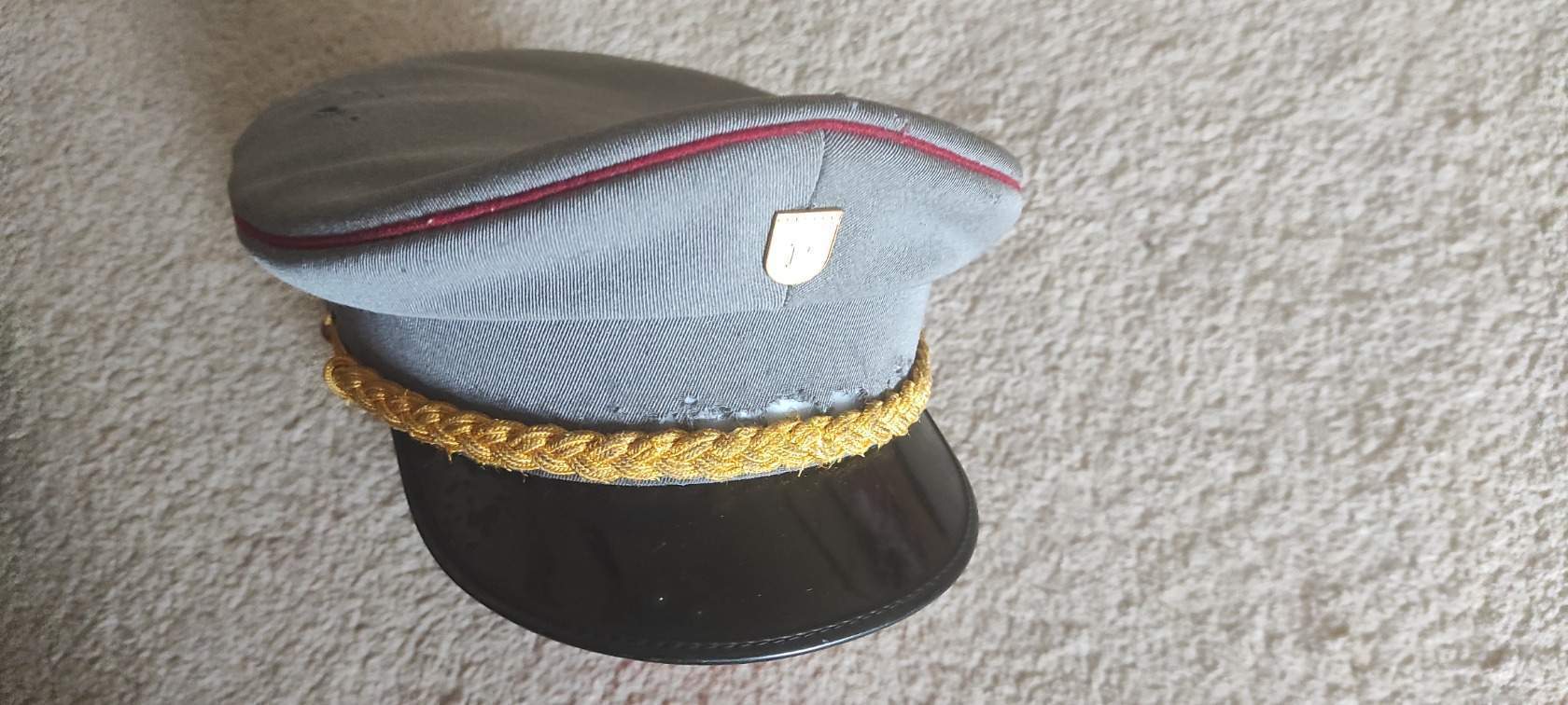 Svájci rendőr sapka