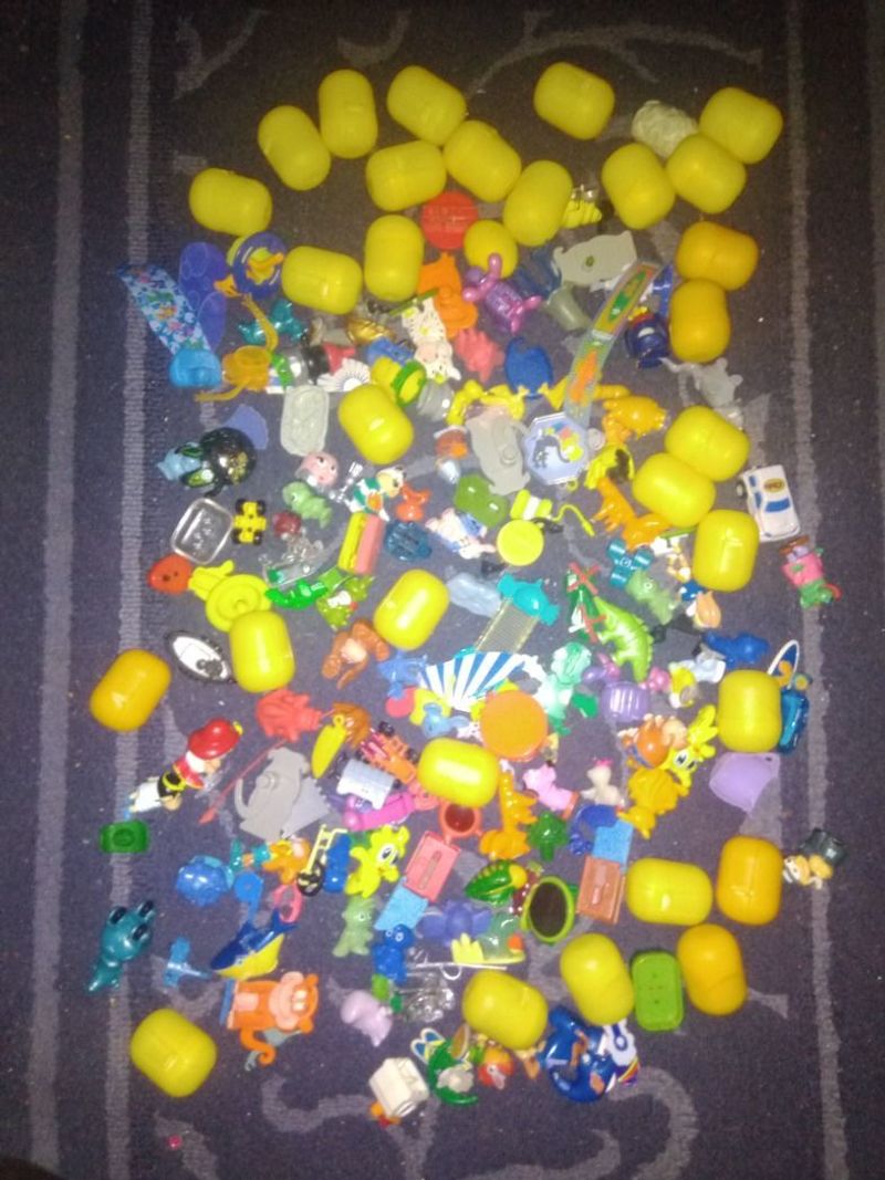200 ////// KINDER JÁTÉK CSOMAG !!!