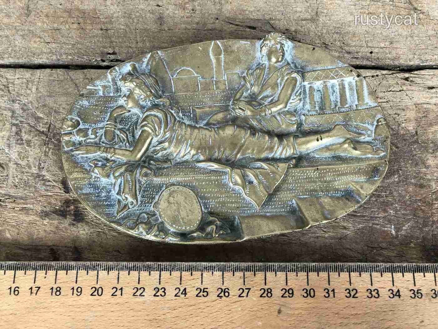 -AG810- Régi Réz Dísz