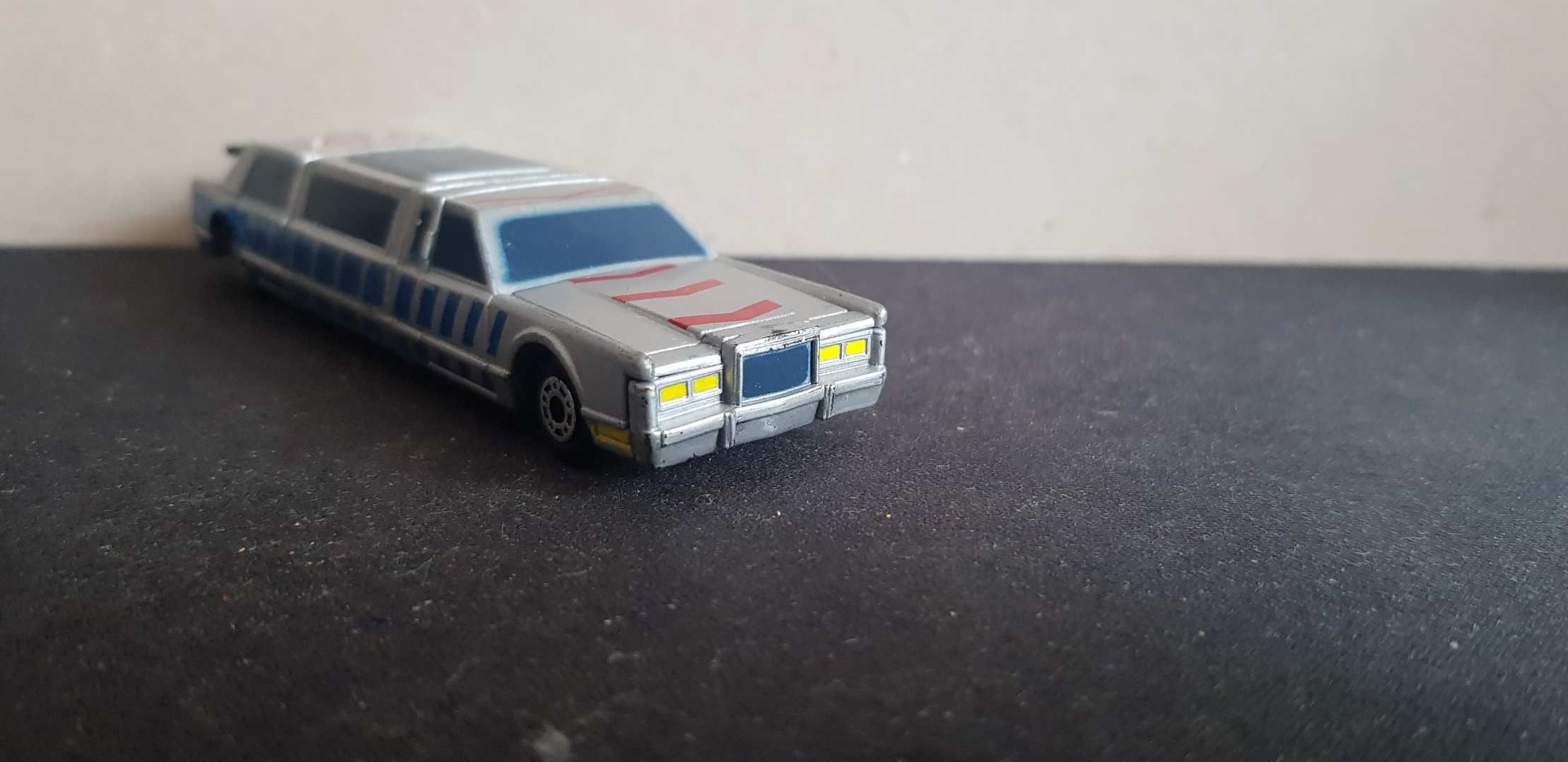 Matchbox - Connectable Limuzin