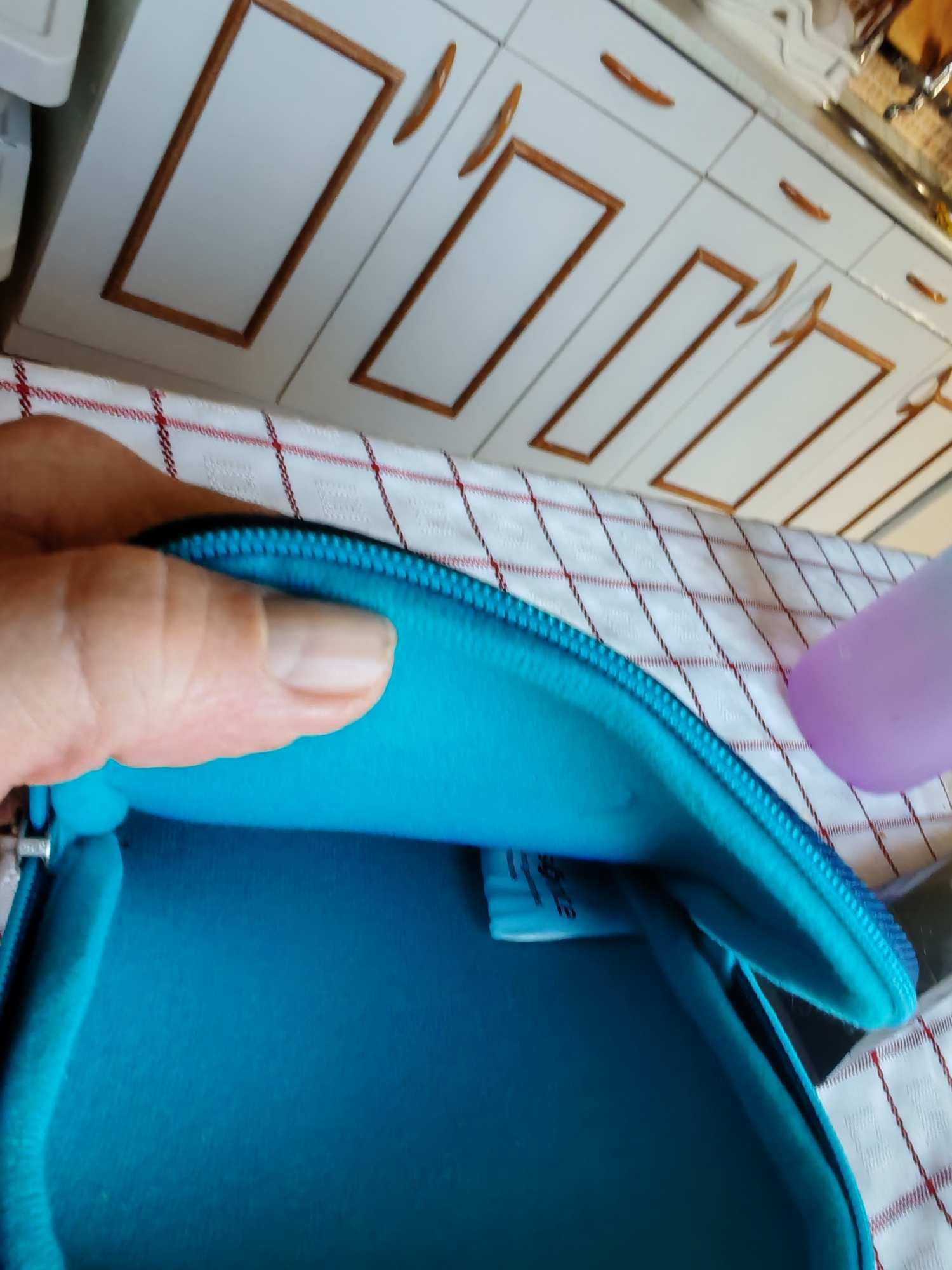 Samsonite tablet tartó cipzáras.
