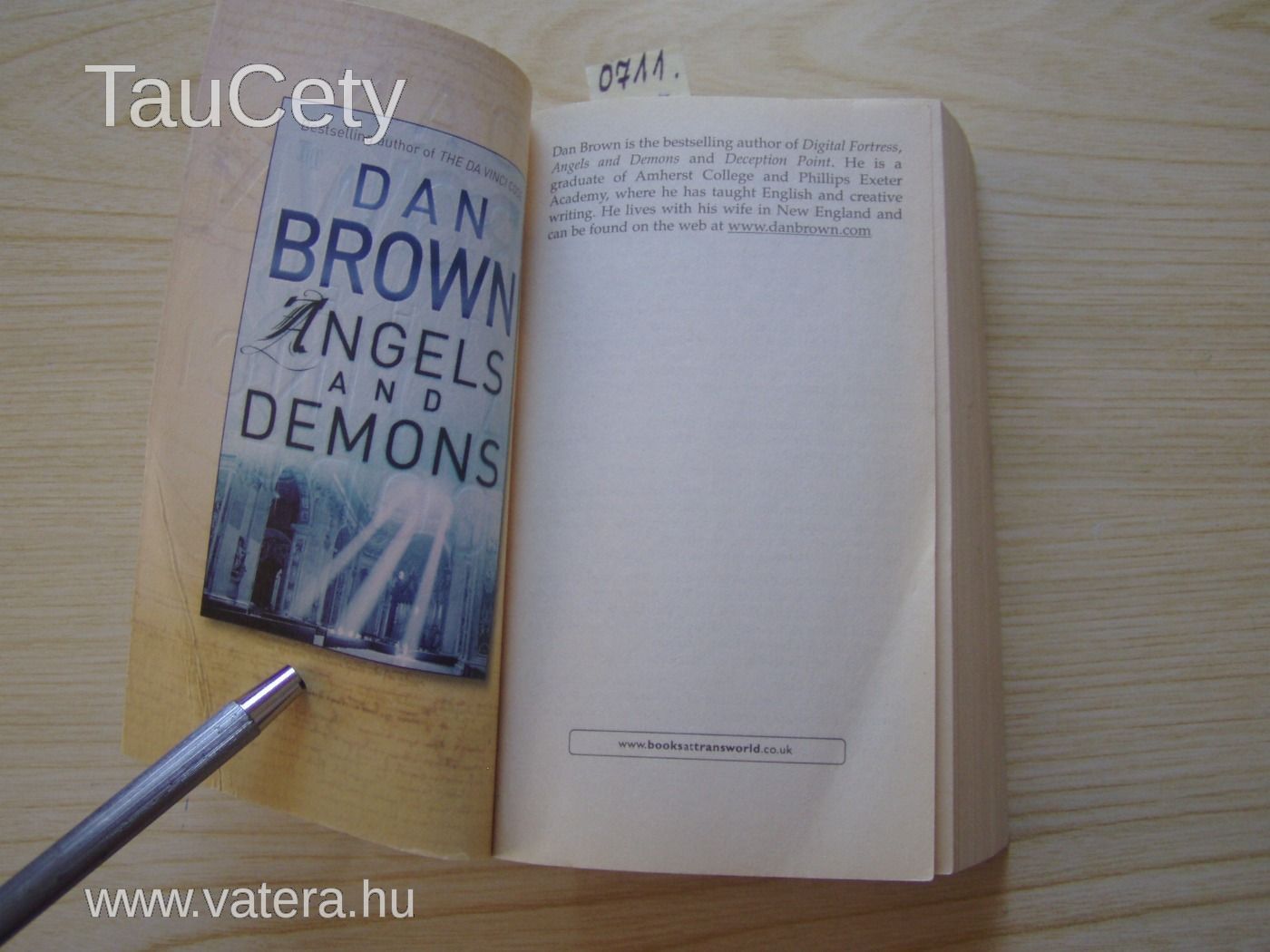 DAN BROWN : THE DA VINCI CODE                ÉRDEN