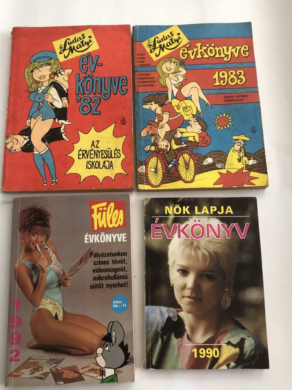 RETRÓ  ÉVKÖNYVEK