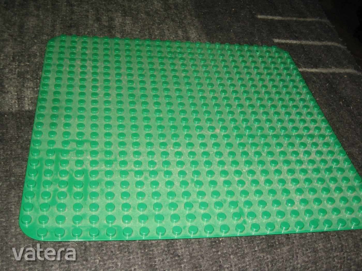 Lego DUPLO alaplap