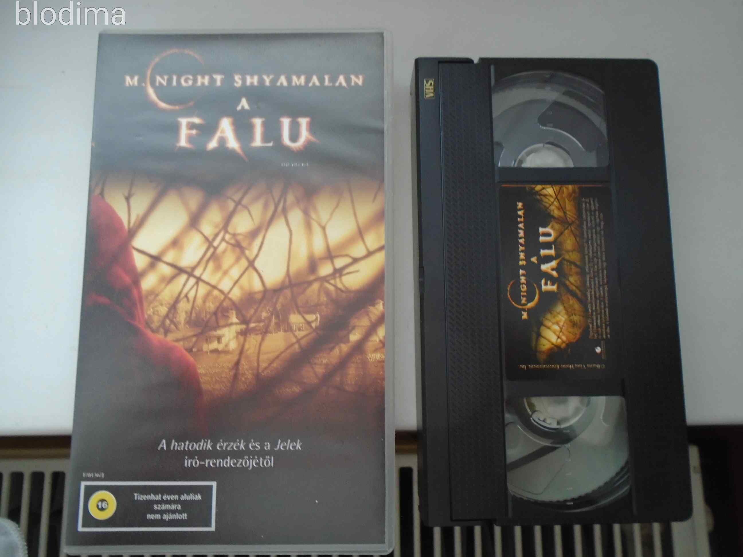 VHS  A FALU HORROR!