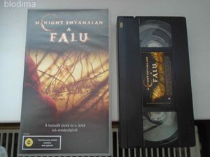 VHS  A FALU HORROR!
