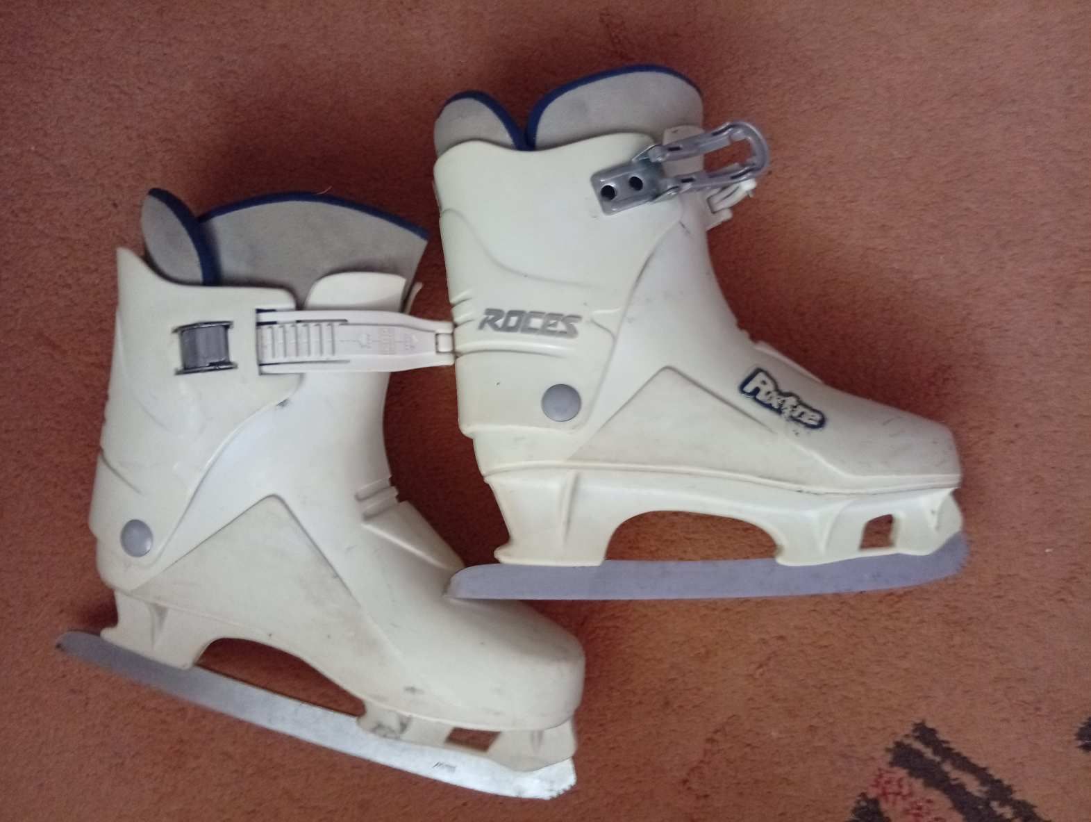 Roches női korcsolya
