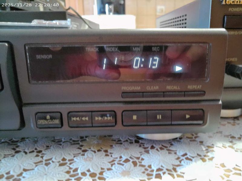 TECHNICS minőségi programozható CD-játszó