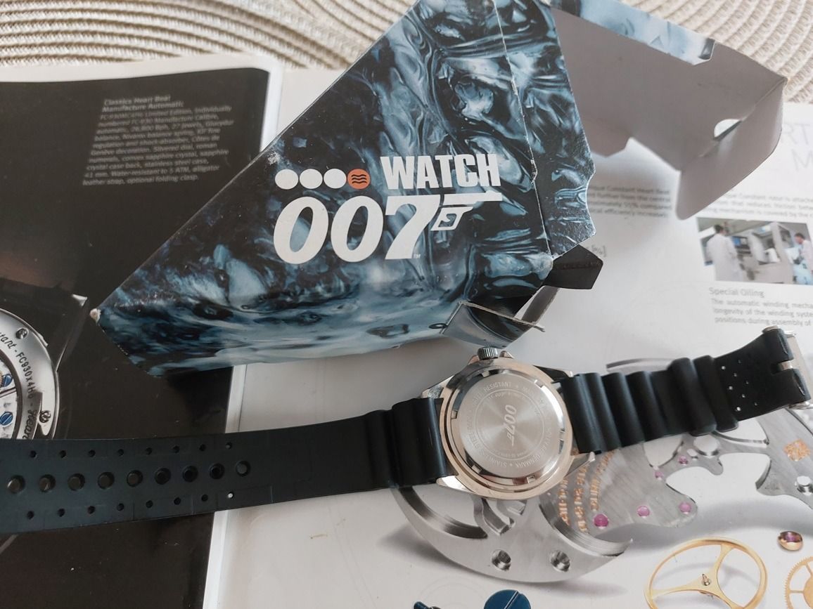 James Bond 007 quartz karóra
