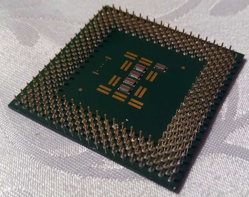 Intel Celeron 700MHz Coppermine Socket 370 SL4P8 CPU processzor retro TEST OK