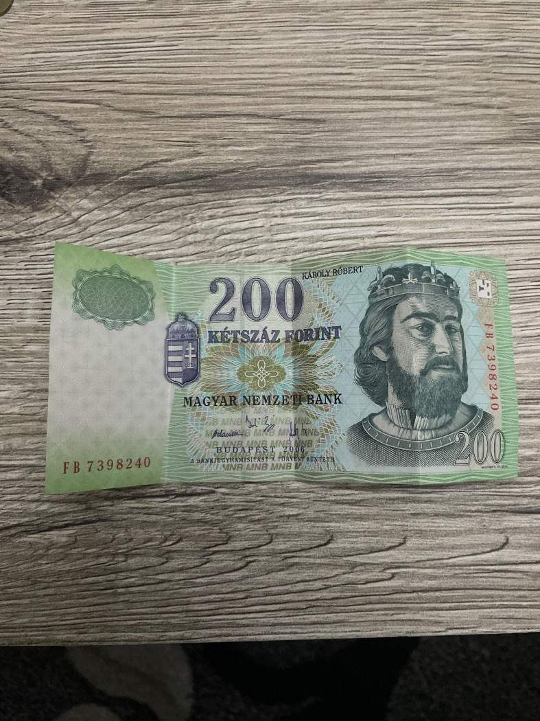 2006-os régi! 200forintos.