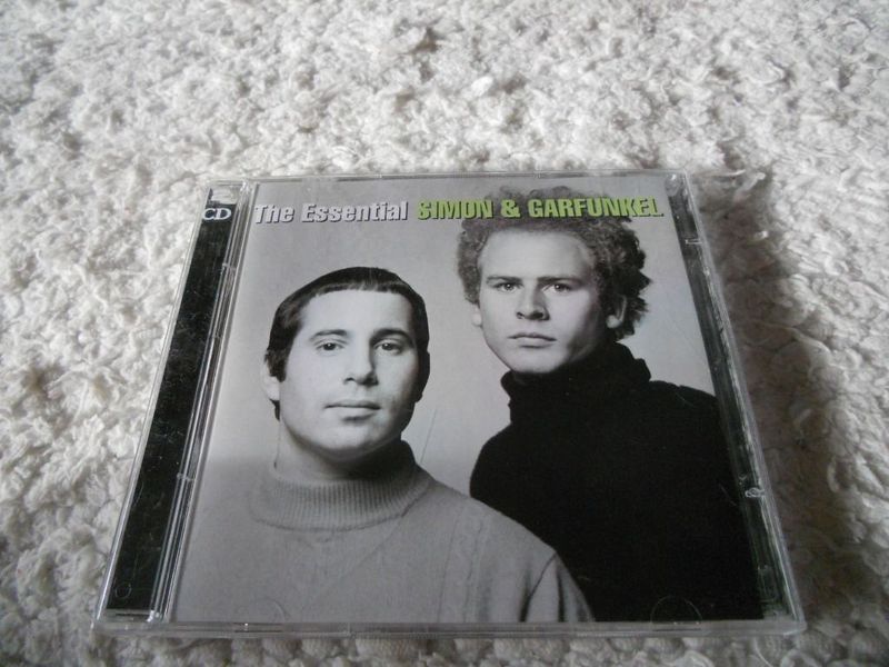 SIMON & GARFUNKEL . The essential  2CD